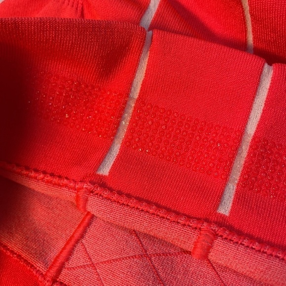 Athleta Finish Fast Line Racerback Tank Coral Small Athleta - Picture 5 of 8